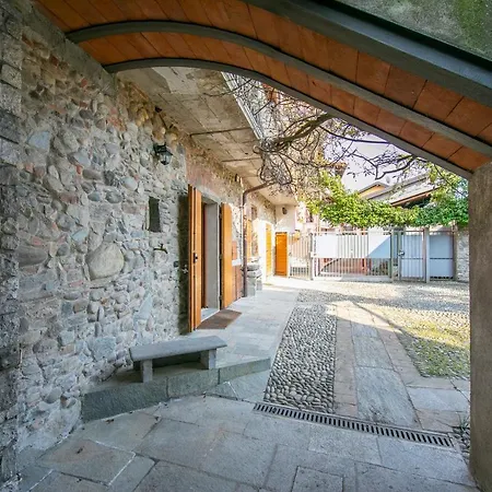 Il Borghetto The Country Court River - Happy * Somma Lombardo